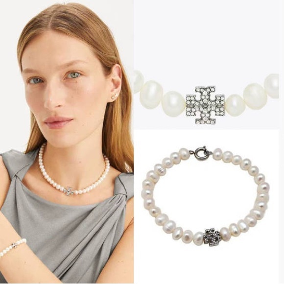 Tory Burch Elegant Pearl bracelet with Silver tory Burch logo with diamond - Picture 2 of 6